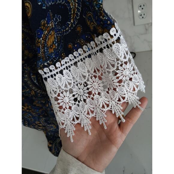 $ Bohemian paisley top, Romantic Blue with flirty white Lacing. Fairytale - Picture 3 of 5